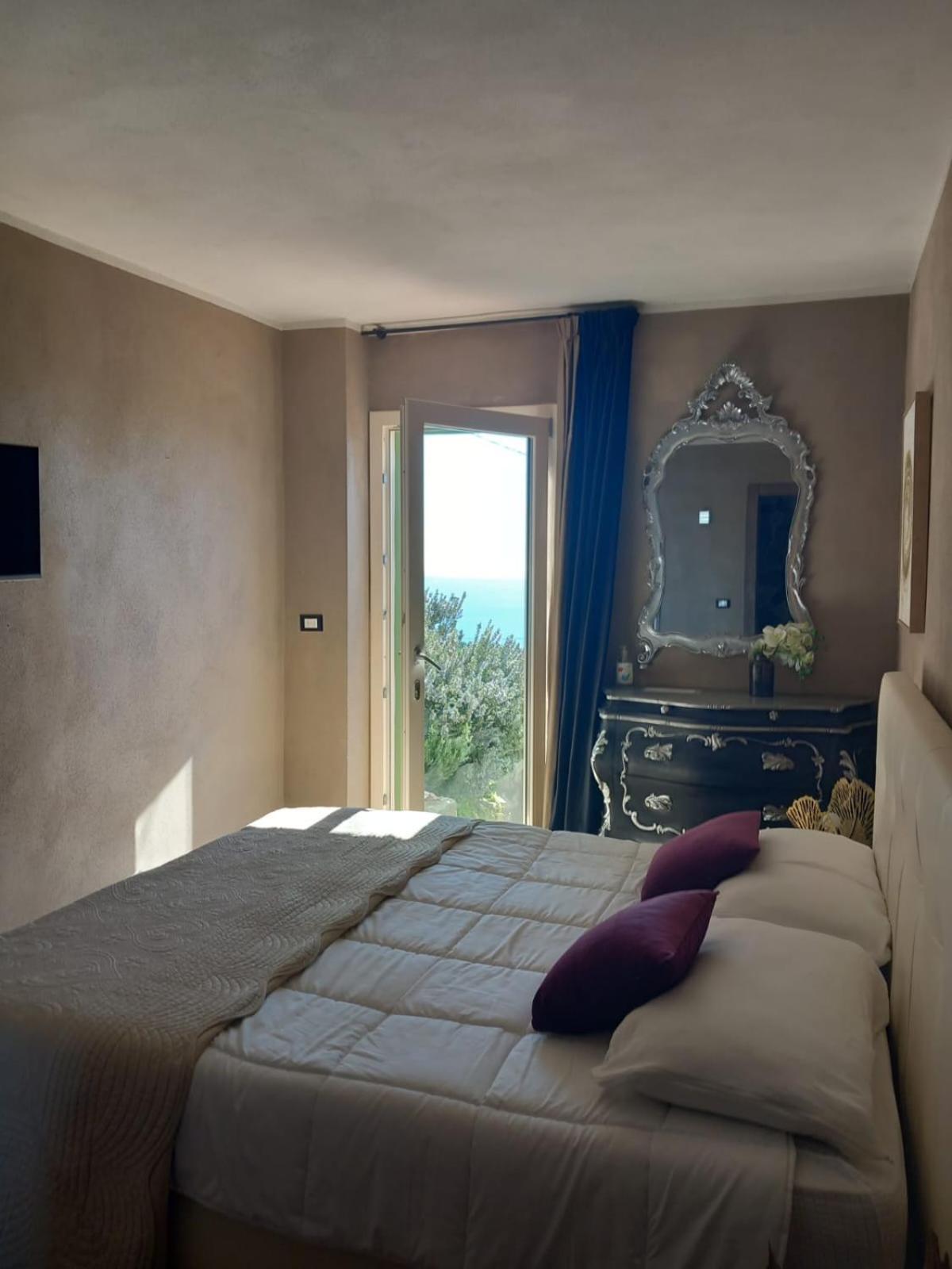 Dolci Risvegli Appartamento Vista Mare Ventimiglia Cameră foto