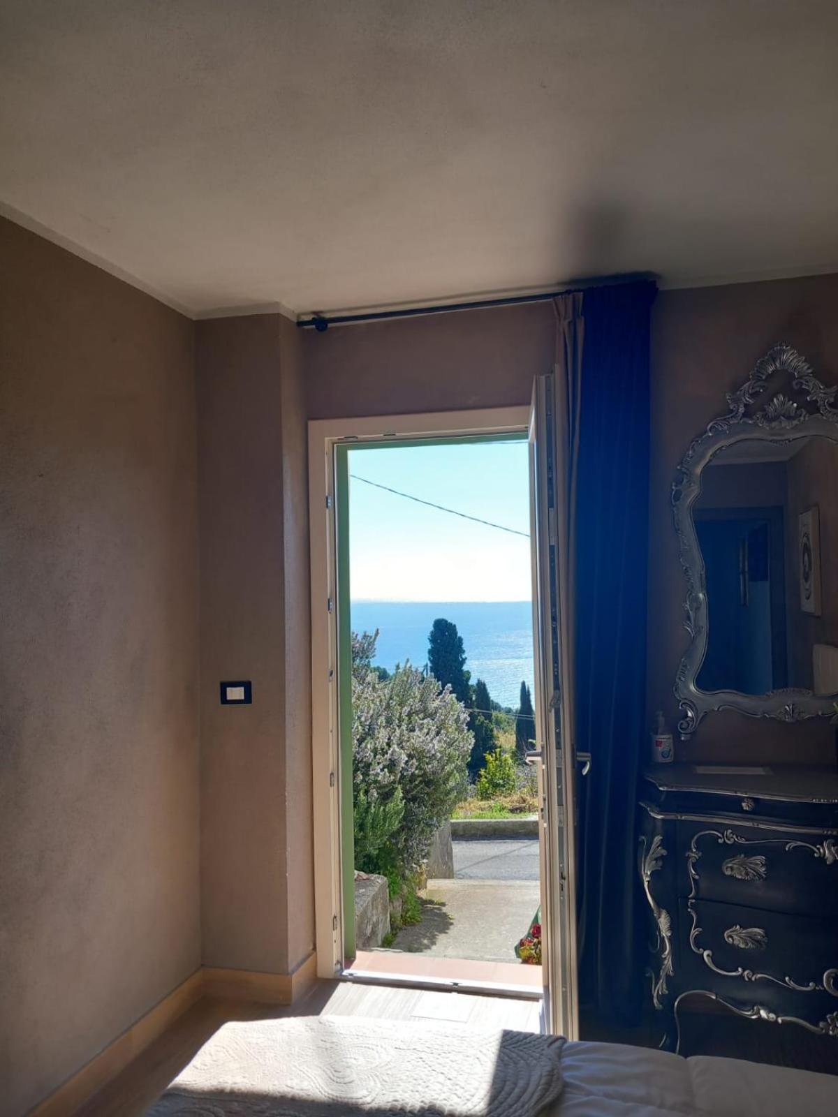 Dolci Risvegli Appartamento Vista Mare Ventimiglia Cameră foto